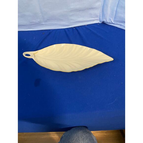 Lenox Gold Trim Leaf Candy Dish - Picture 1 of 5